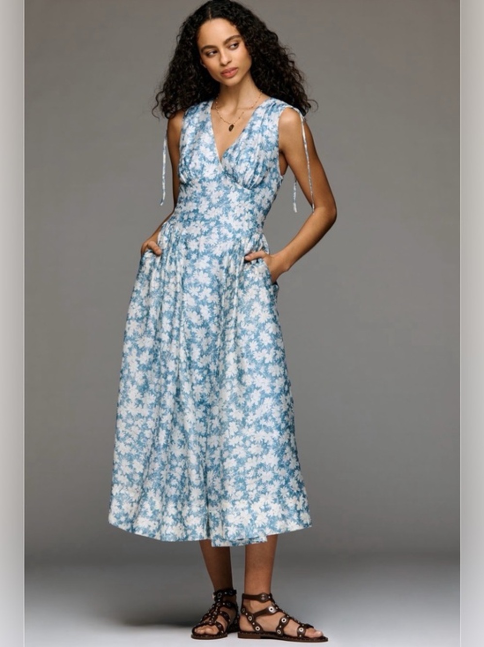 Anthropologie x ASTR The Label Emmery V-Neck Midi Dress NWT
